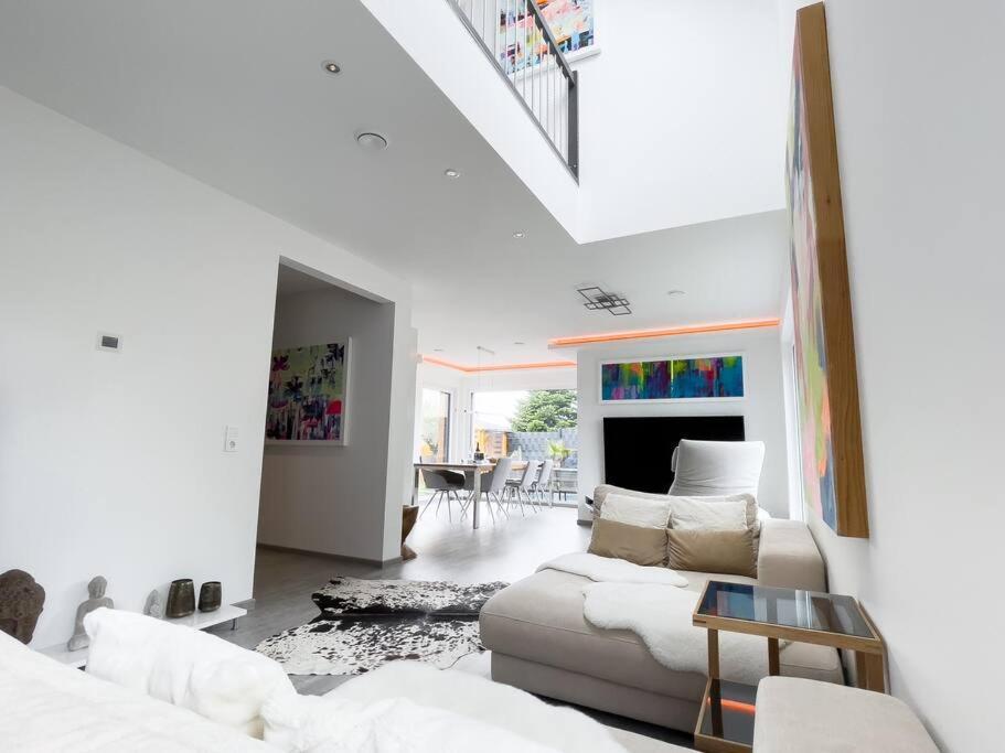 Villa Dreamy Vibes Mit Privatem Pool & Rheinblick Niederkassel Exterior photo